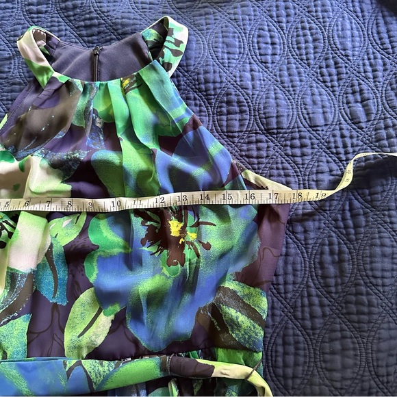 Eliza J Sleeveless Shirred Halter Floral Maxi Dress size 6 - Picture 8 of 12